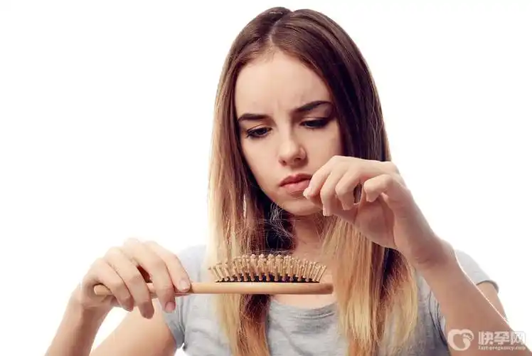产后4个月掉头发吃什么专家解读产后掉头发吃什么改善