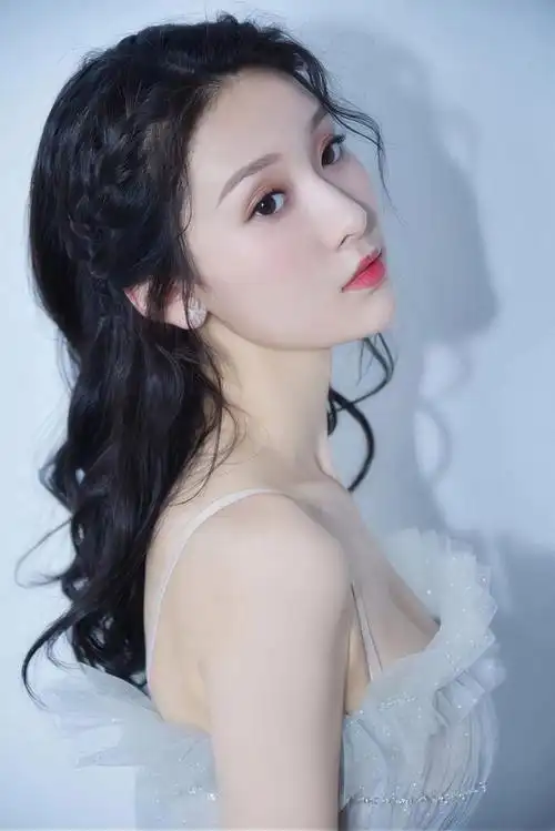 中国女明星名单_年轻女明星有哪些