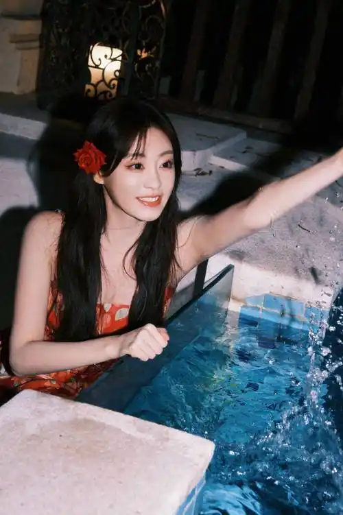 甜美可人的祝绪丹谁能拒绝!