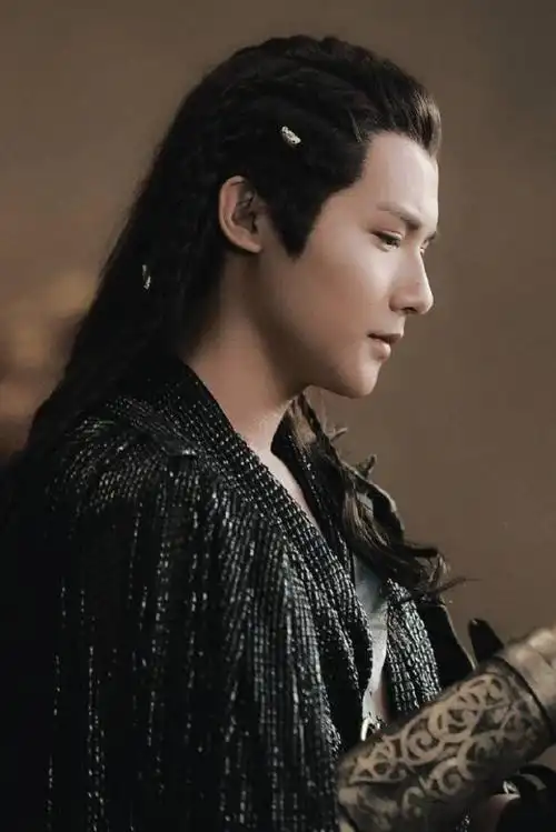 盛唐幻夜郑业成(图片来自微博)