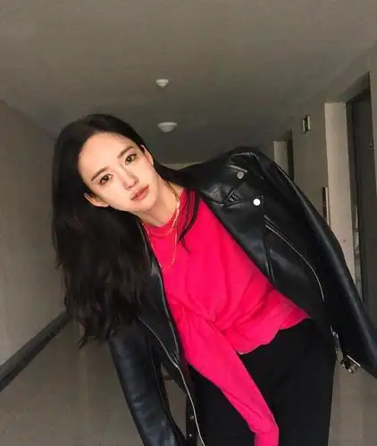 抖音韩国模特seojinban潘南奎高清福利写真潘南奎性感图片套图