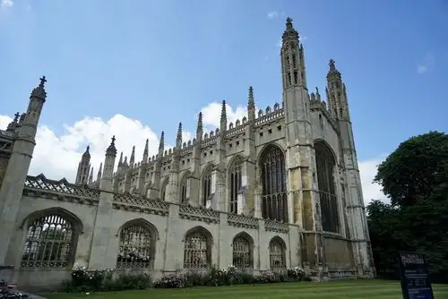 剑桥大学国王学院,是剑桥大学内最有名的学院之一,成立于1441年,由