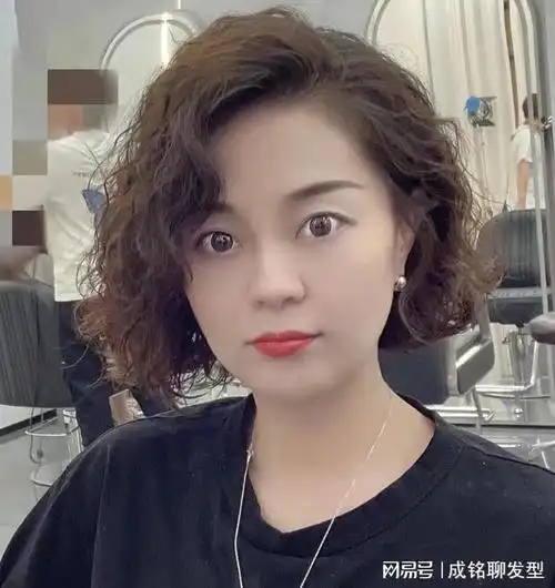 9款适合40到60岁女人的烫发 都是现在流行款式|发型|卷发|脸型|纹理烫
