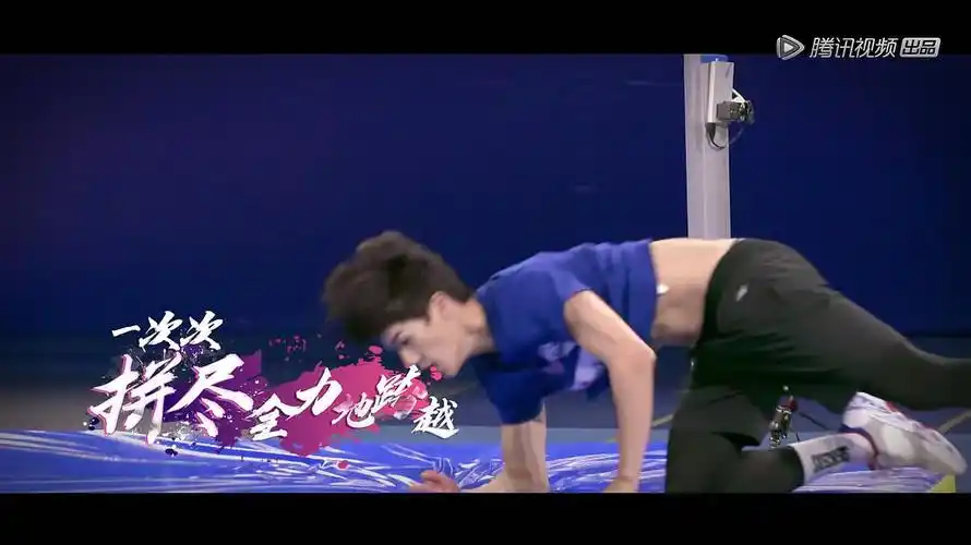 这人会飞!】为新晋跳高大魔王李昀锐开楼.