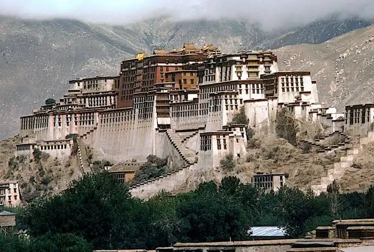 老照片:外国游客镜头下1979年的西藏,那时的西藏神秘而纯净