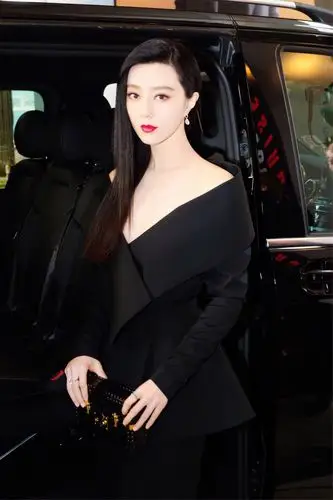 范冰冰 现身第71届戛纳电影节《355》电影发布会