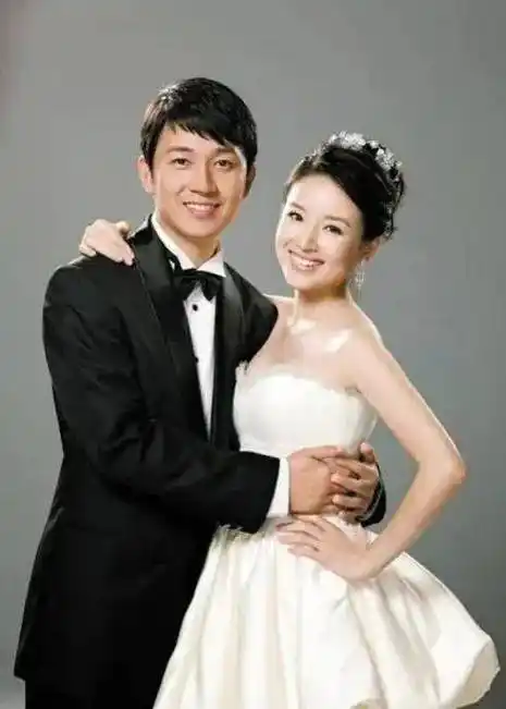 儿子顶顶高颜值神似梁朝伟,被疑有亲子关系?_网友_王大治_生活