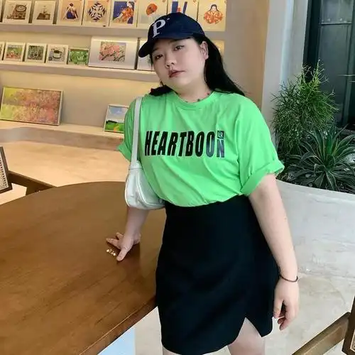 胖女孩最关心的显瘦穿法,150斤女生的时髦搭配示范,上身瘦十斤