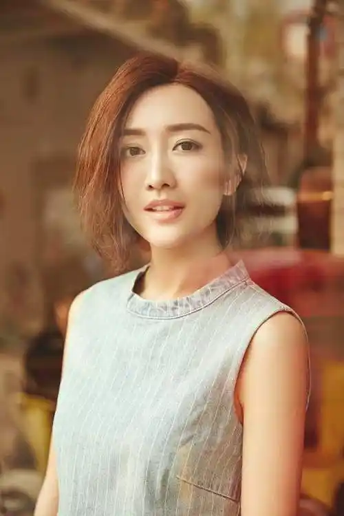 模特出道的王鸥凭借汪曼春一炮而红她的童年经历让人心疼