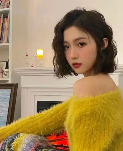 今年最好看的4款短烫发,减龄又瘦脸!|短发|发型|脸型|刘海_网易订阅