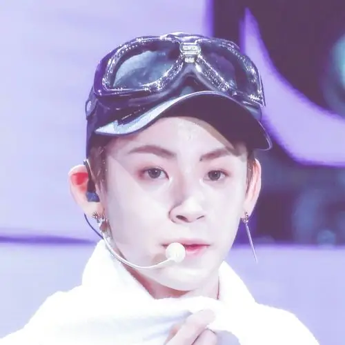 小鬼王琳凯/by林氤