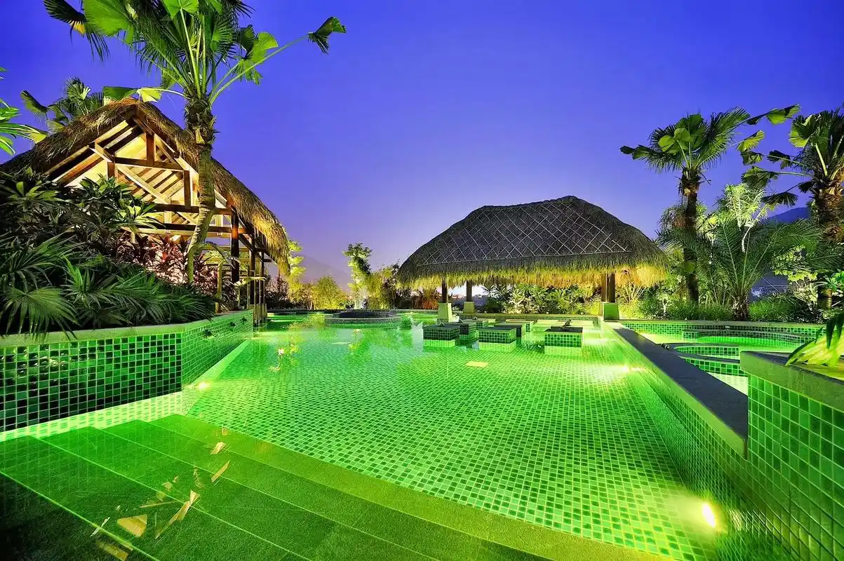 溪山温泉旅游度假村