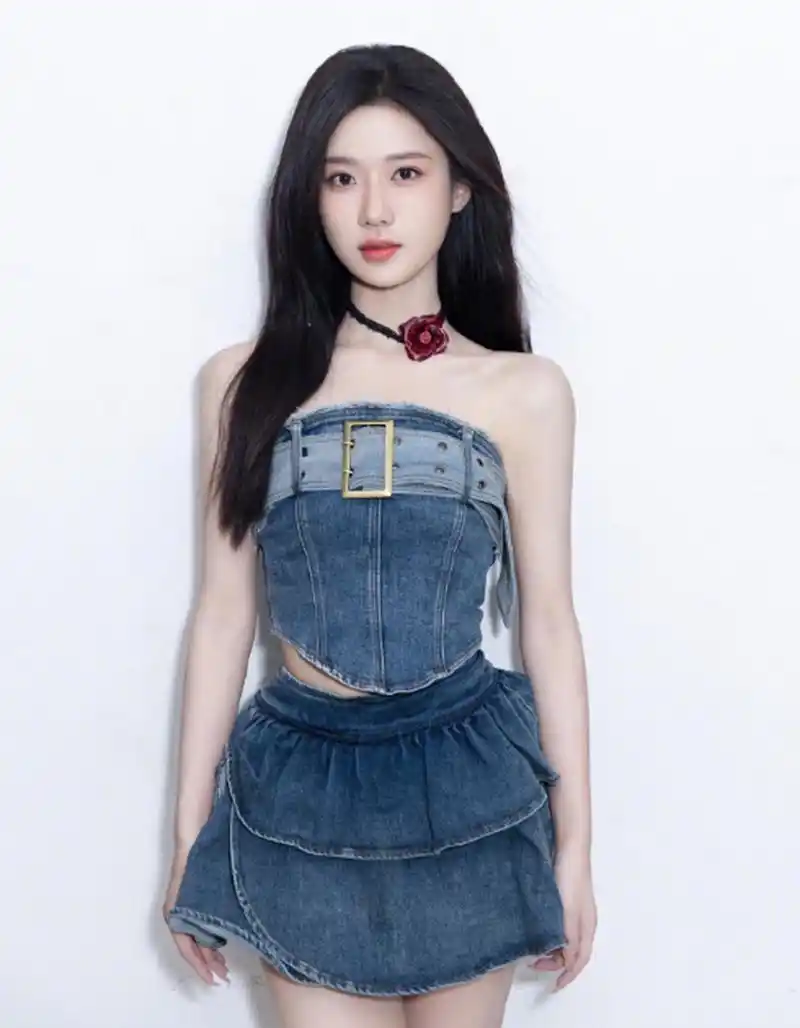 【陈意涵疑似恋情曝光 与神秘男子亲密接机吃火锅 本人紧急回应】  有