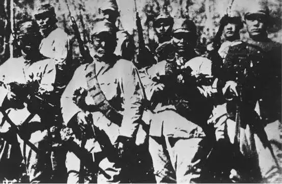 威武不屈的东北抗联战士,誓死不当亡国奴!