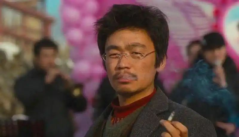 明星抽烟的4个名场面:周星驰心酸,张晋有魅力,唯独他的学不来_镜头_电