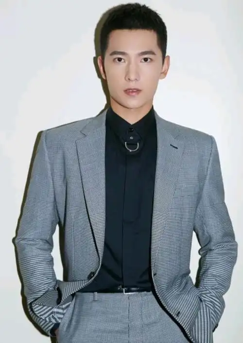 被大众认为难以驾驭的寸头,娱乐圈的这些男明星却非常合适.