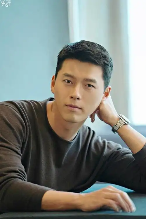 玄彬2022年帅照释出!禁欲白西装vs坏坏黑皮衣,人格测验结果公开