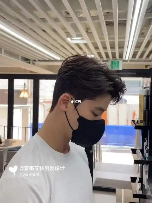 四六分韩式气垫烫简直帅炸重庆男生发型