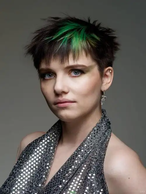 欧美风女生发型造型图片时尚魅力不可阻挡