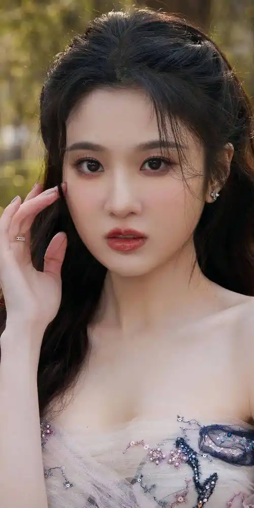 张慧雯长裙礼服盛典活动壁纸 676767_网友_气质_大气