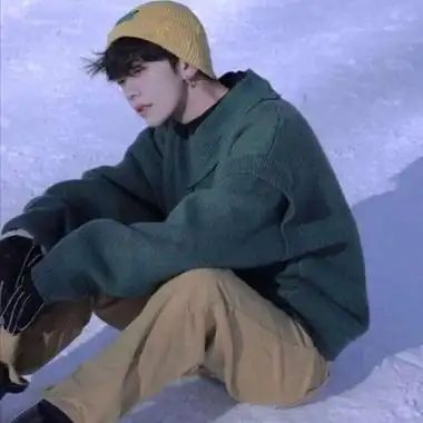 由美头网整理发布,男生头像频道提供更多与真人,高颜值,冷酷高清,qq男