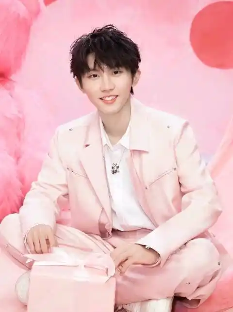 "有你陪伴的季节,都是晴天" 《有你的季节》马嘉祺cut