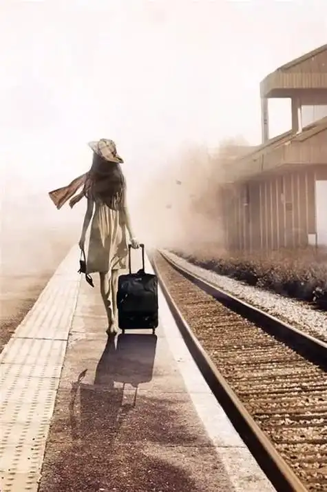 有些路你必须一个人走这不是孤独而且选择有些苦你必须一个人扛这不是