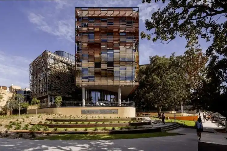 悉尼大学商院又拿下个全澳第一