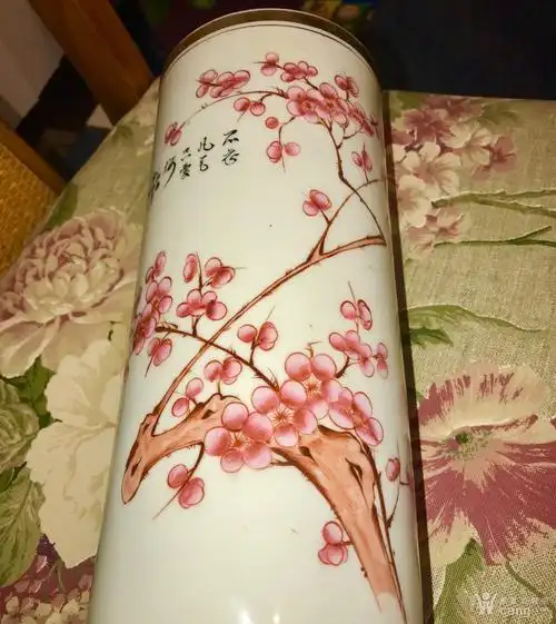 民国余永丰矾红彩梅花纹帽筒一只