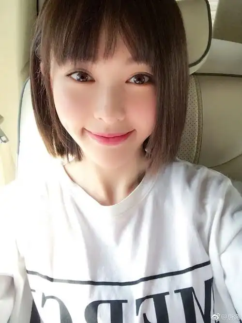 唐嫣大学素颜照曝光!