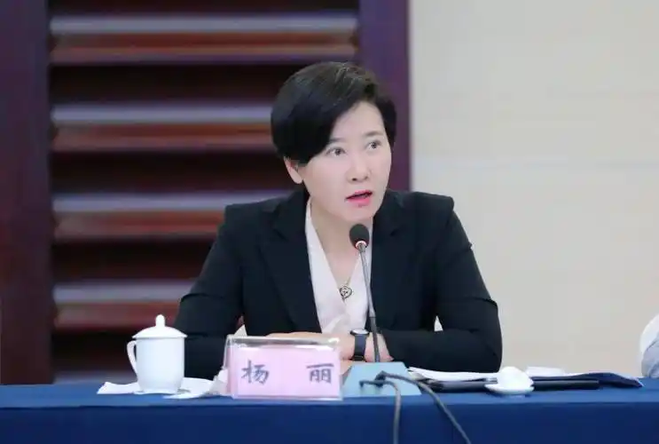 千里山海自驾旅游公路工作现场推进会召开_驿站_威海_建设