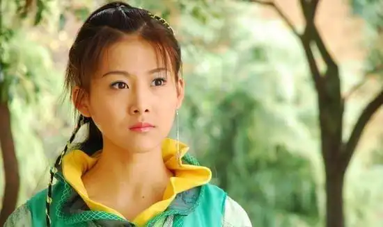 还有更久远的港剧1991年的《日月神剑》郭晋安主演描述了从小被神奇