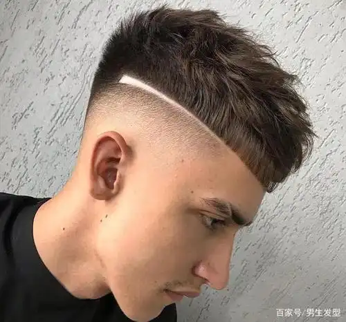 18款"霸气"的男士发型,夏天剪一款,清爽又帅气
