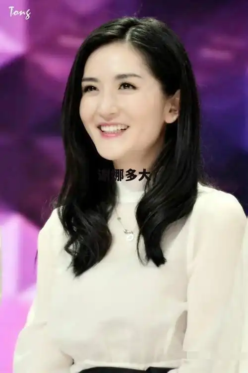 谢娜多大岁数了比张杰大几岁_谢娜多大