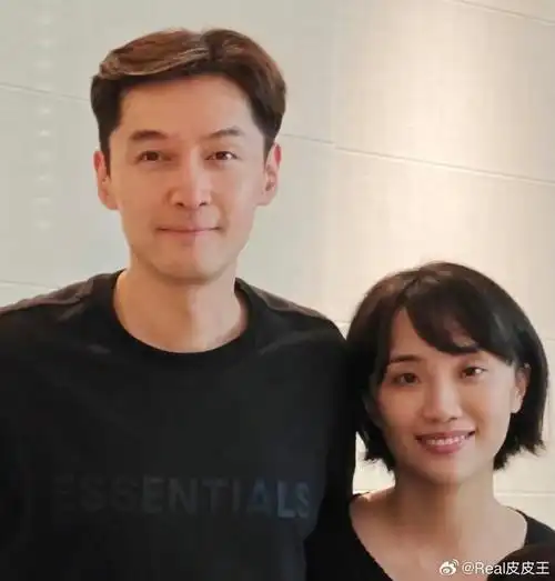 之前胡歌突然曝出结婚生女的消息,一度引发极大热议.