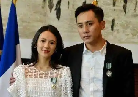 原创演员刘烨曾是谢娜前男友分手后娶国外娇妻结婚多年无绯闻
