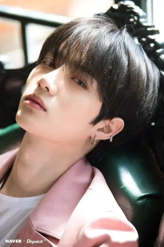 【d美图】 who : txt组合,崔范奎 where : 首尔江南区影棚 what