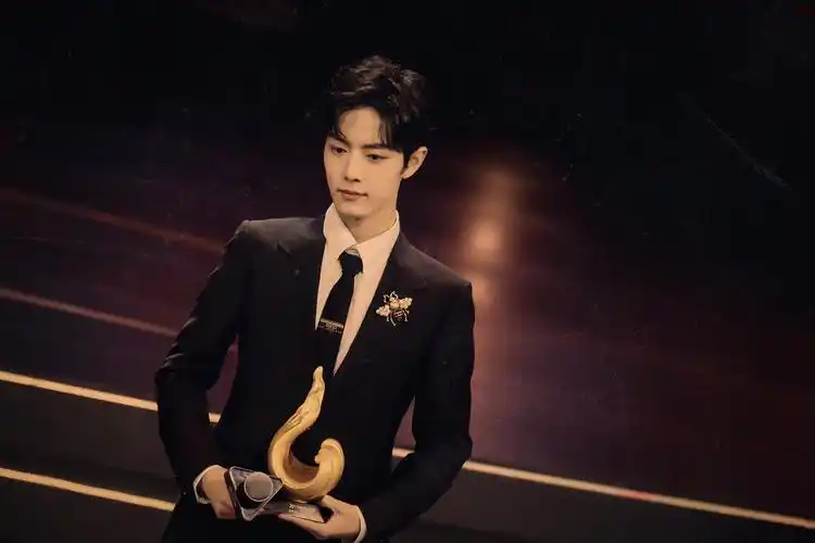 肖战- 堆糖,美图壁纸兴趣社区