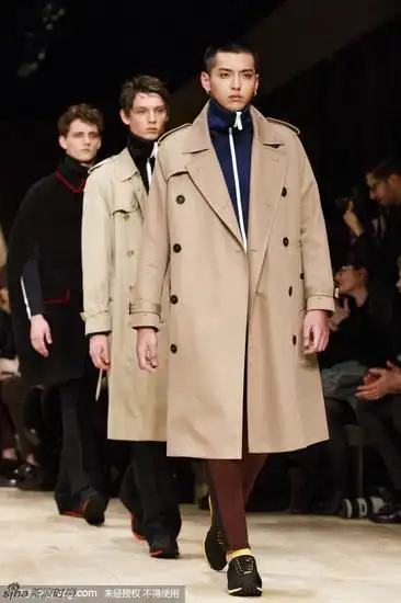 吴亦凡burberry走秀