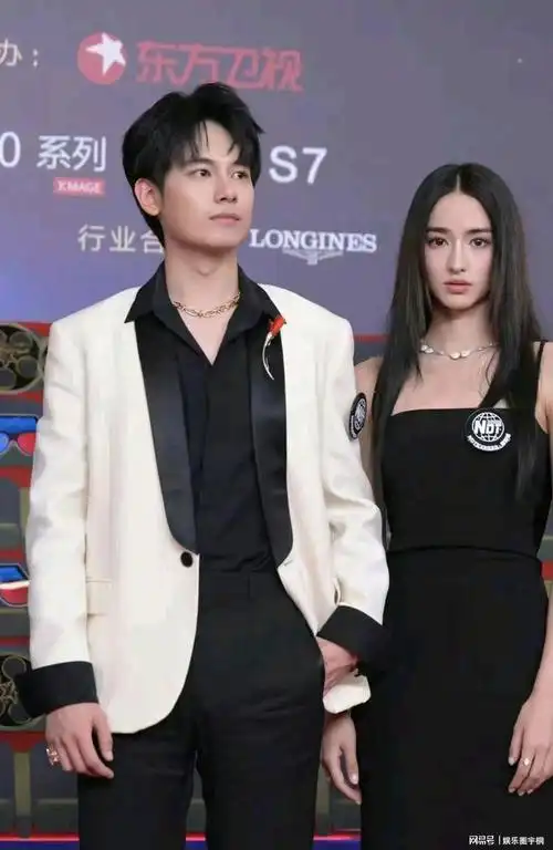 胡先煦恋情曝光,女朋友是李宛妲,气质独特非常漂亮,疑似已同居