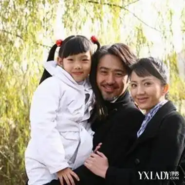 网曝吴秀波妻子儿女照片) | 说明书网