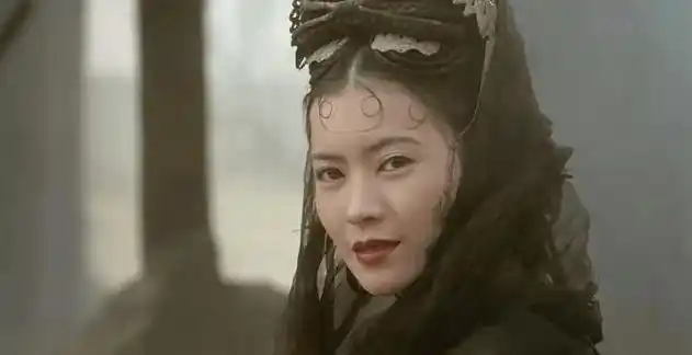 邓光荣一生正气, 去世7年却被卓伟曝出丑闻, 家人的做法令人意外