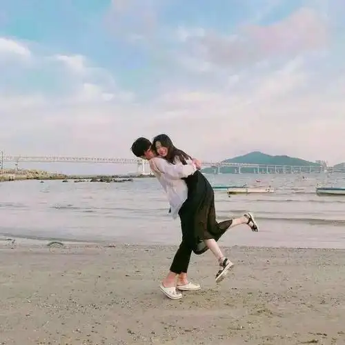 过情人节,请向这里看齐!(情侣高逼格花式秀恩爱拍照)