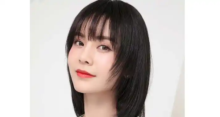 40岁后直发和卷发哪个显年轻