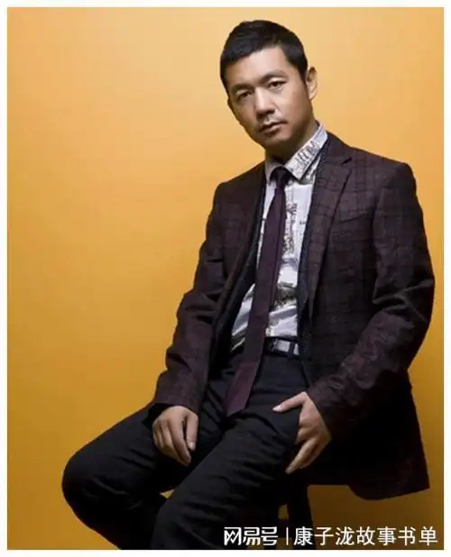 演员邢佳栋:因打架被北电开除,出道至今零绯闻,妻子身份成谜|段奕宏|