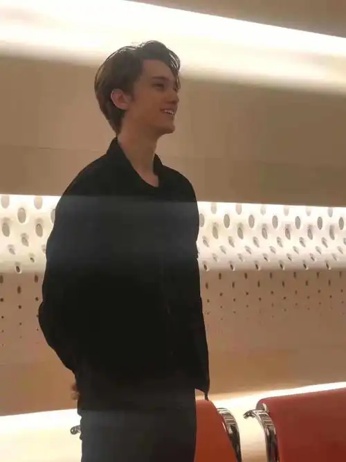 朱利安麦凯julianmackay终于被发现了