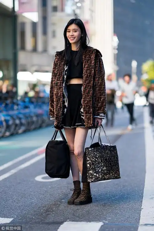 奚梦瑶亮相维密试装第六日 大秀小蛮腰 长腿纤细迷人|163_手机网易网