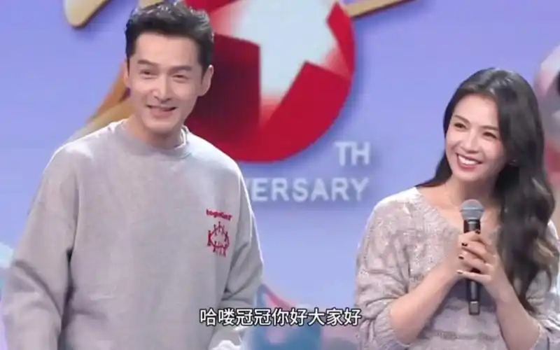 胡歌刘涛分享环保纪录片一路前行拍摄经历