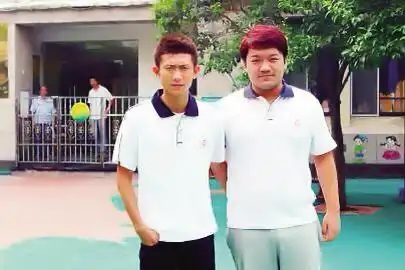 张一山(左)尤浩然(右)