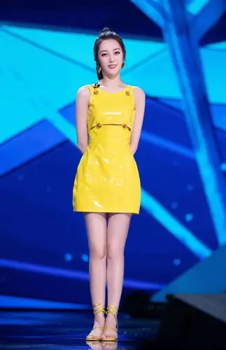 创造营2019收官,回顾迪丽热巴的几套造型,百变风格闪耀全场!